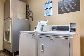 Quality Inn Parkersburg North - Vienna