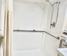 Quality Inn Macomb near University Area
