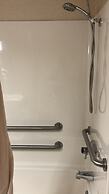 Quality Inn Macomb near University Area