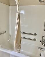Quality Inn Macomb near University Area