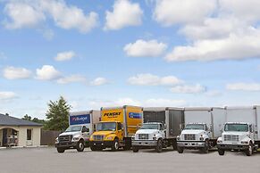 Super 8 by Wyndham Walterboro