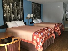 Super 8 by Wyndham Walterboro