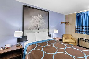 Super 8 by Wyndham Council Bluffs IA Omaha NE Area