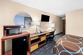 Super 8 by Wyndham Council Bluffs IA Omaha NE Area