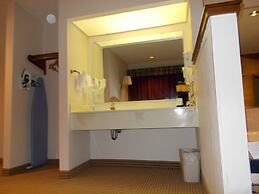 Royalton Inn and Suites Wilmington