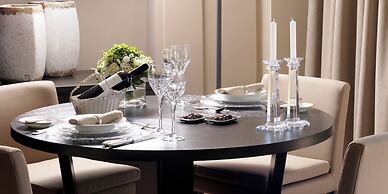 NJV Athens Plaza Hotel