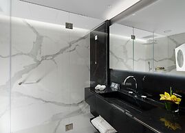 NJV Athens Plaza Hotel