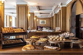 NJV Athens Plaza Hotel