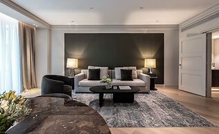 NJV Athens Plaza Hotel