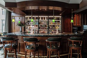 NJV Athens Plaza Hotel