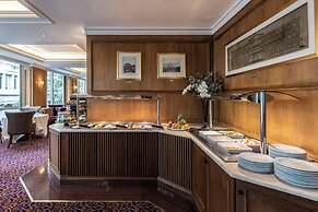 NJV Athens Plaza Hotel