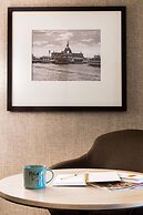 DoubleTree by Hilton Hotel & Suites Jersey City