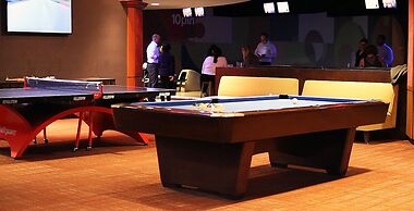 Hotel Chicago Downtown, Autograph Collection by Marriott