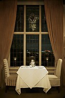 The Manor Elstree