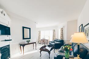 Loyalist Country Inn & Conference Centre