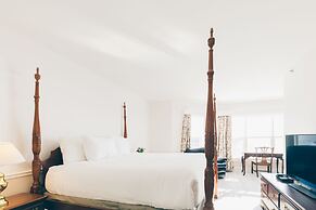 Loyalist Country Inn & Conference Centre