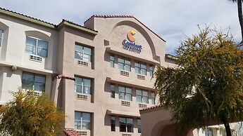 Comfort Inn & Suites Tempe Phoenix Sky Harbor Airport
