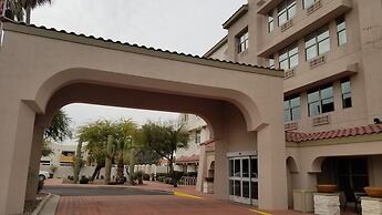 Comfort Inn & Suites Tempe Phoenix Sky Harbor Airport