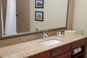 Comfort Inn & Suites Tempe Phoenix Sky Harbor Airport