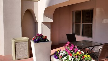 Comfort Inn & Suites Tempe Phoenix Sky Harbor Airport