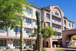 Comfort Inn & Suites Tempe Phoenix Sky Harbor Airport