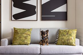 Burton House, Beverly Hills, A Tribute Portfolio Hotel
