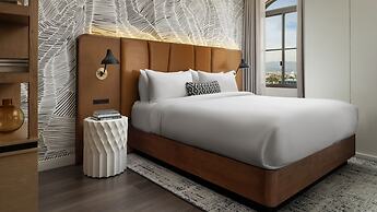 Burton House, Beverly Hills, A Tribute Portfolio Hotel