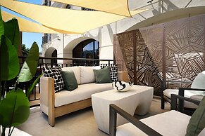 Burton House, Beverly Hills, A Tribute Portfolio Hotel