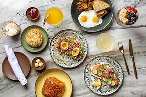 Burton House, Beverly Hills, A Tribute Portfolio Hotel