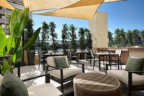 Burton House, Beverly Hills, A Tribute Portfolio Hotel