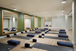 Burton House, Beverly Hills, A Tribute Portfolio Hotel