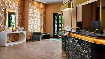 Burton House, Beverly Hills, A Tribute Portfolio Hotel