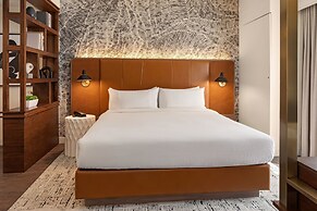 Burton House, Beverly Hills, A Tribute Portfolio Hotel