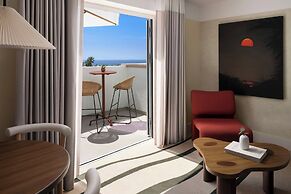 Sandbourne Santa Monica, Autograph Collection