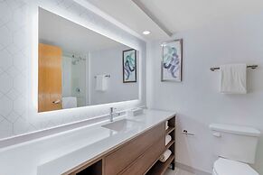 Comfort Inn Marina on the Monterey Bay