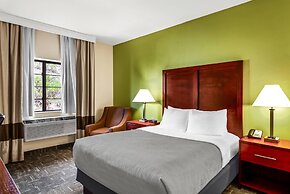 Quality Inn & Suites Vail Valley