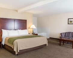 Quality Inn & Suites Vail Valley