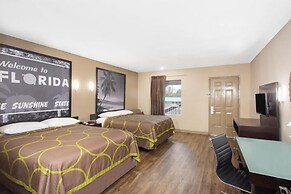 Super 8 by Wyndham Pensacola