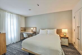 Alluxsuites at 1876, Ascend Hotel Collection