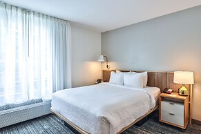 Alluxsuites at 1876, Ascend Hotel Collection