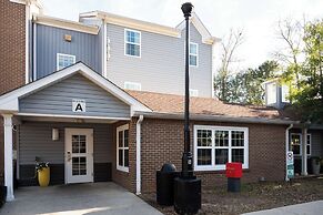 Alluxsuites at 1876, Ascend Hotel Collection