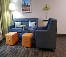Hampton Inn & Suites Kansas City-Merriam