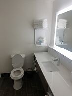 Hampton Inn & Suites Kansas City-Merriam