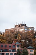 Landmark Inn