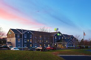 Holiday Inn Express Grand Rapids SW by IHG