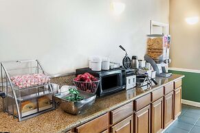 Super 8 by Wyndham Madison/Ridgeland Area