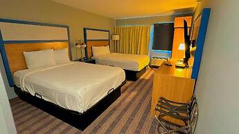 The Inn & Suites Omaha near ZOO