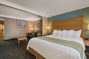 Best Western Plus Executive Court Inn & Conference Center