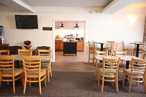 Best Western Plus Executive Court Inn & Conference Center