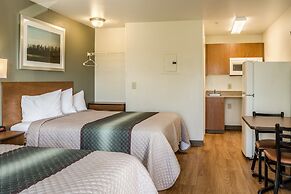 HomeTowne Studios by Red Roof Salem, OR